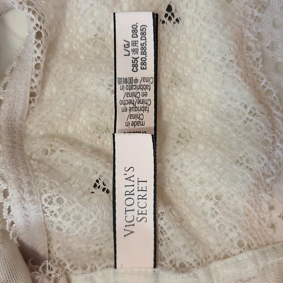 VS Lace Bralette - Picture 8 of 9